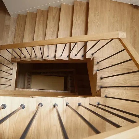 Castel - Creative Living Hostel *