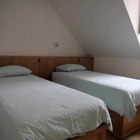 Hostel Castel - Creative Living *