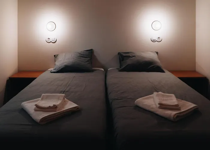 Castel - Creative Living * Penela